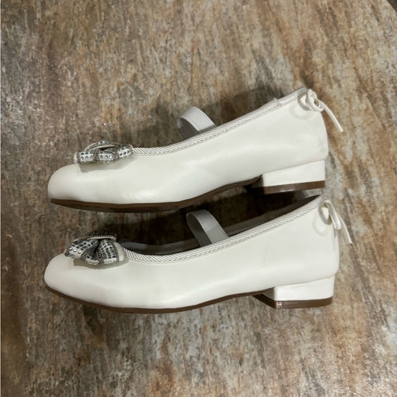 Stuart Weitzman Size 9 girls dress shoes - Picture 7 of 7